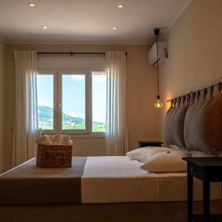 Casa Di Terra Guest House Pigadhakia Bagian luar foto