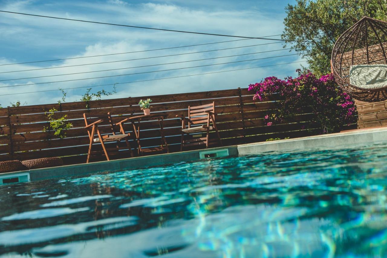 Casa Di Terra Guest House Pigadhakia Bagian luar foto