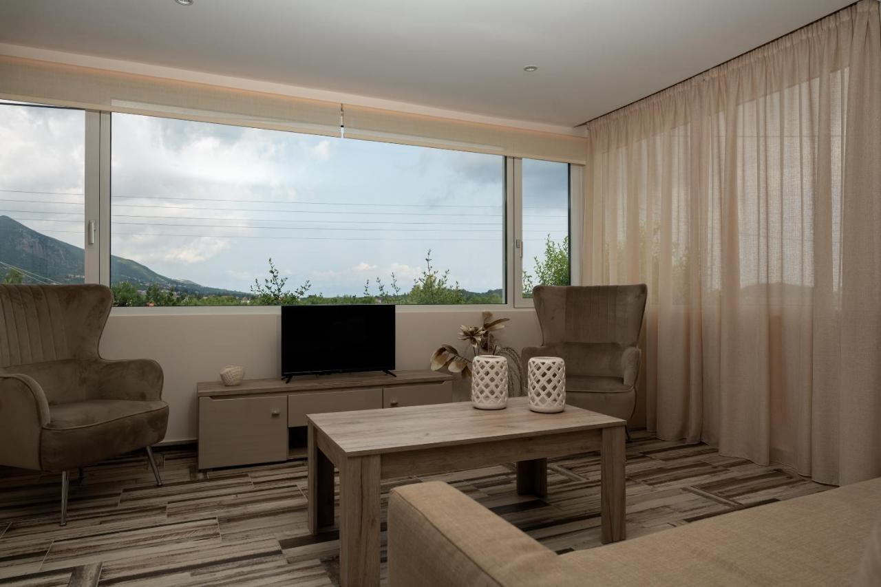 Casa Di Terra Guest House Pigadhakia Bagian luar foto