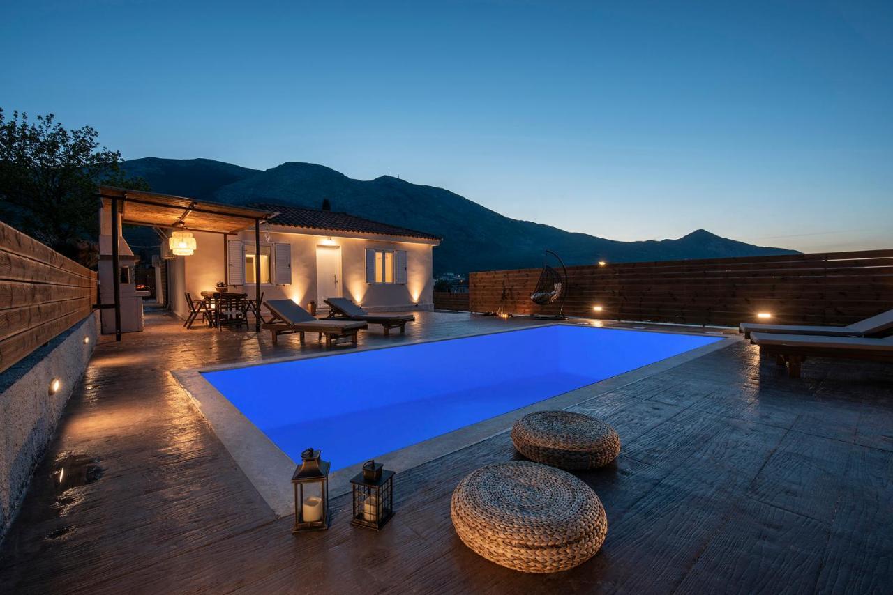 Casa Di Terra Guest House Pigadhakia Bagian luar foto